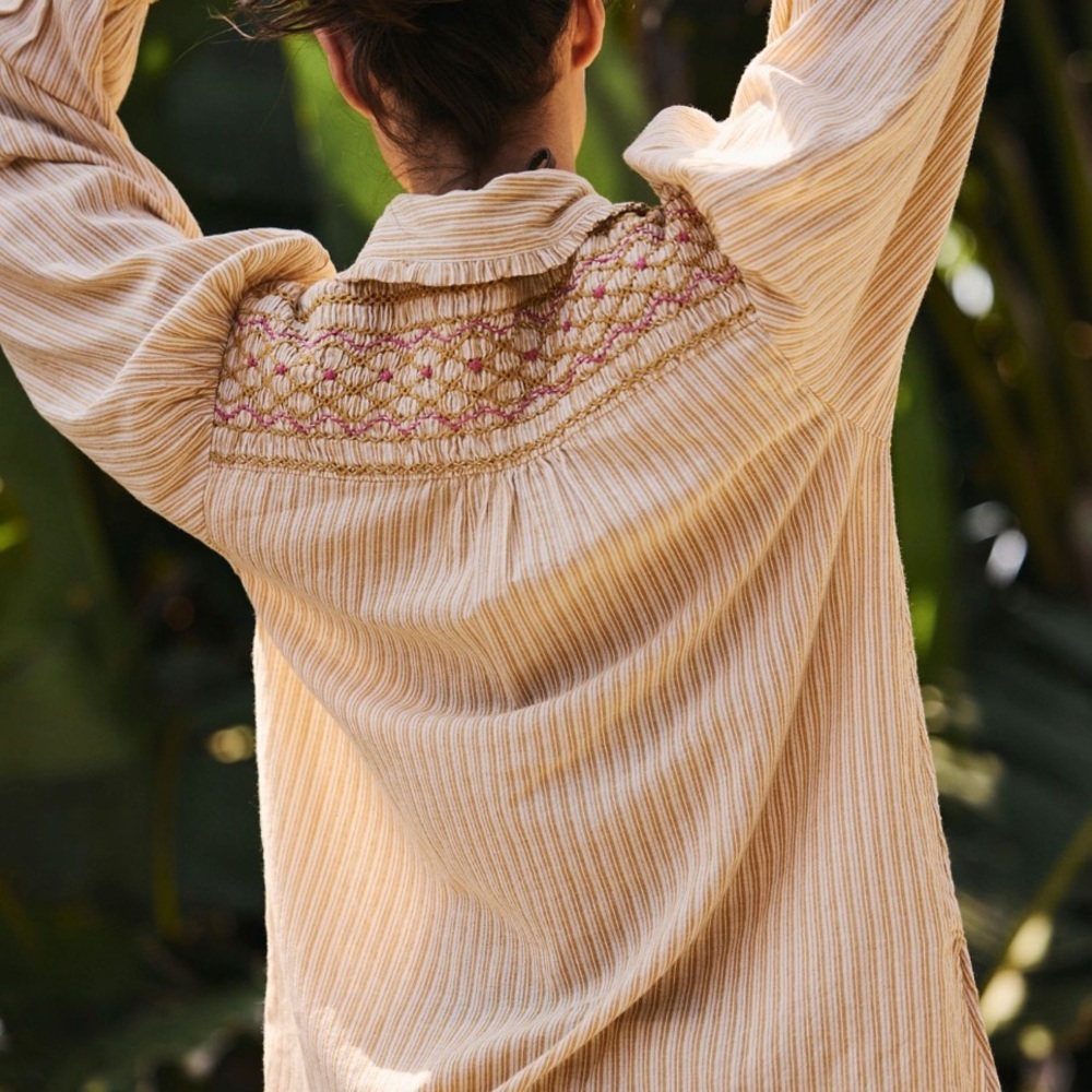 Free People -  top- embroidered smocked - Picture 2 of 9